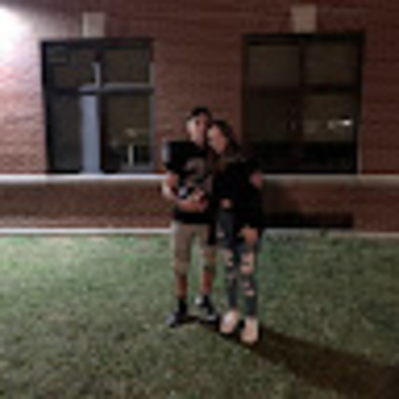 Meet your Posher, Madison - Picture 1 of 1